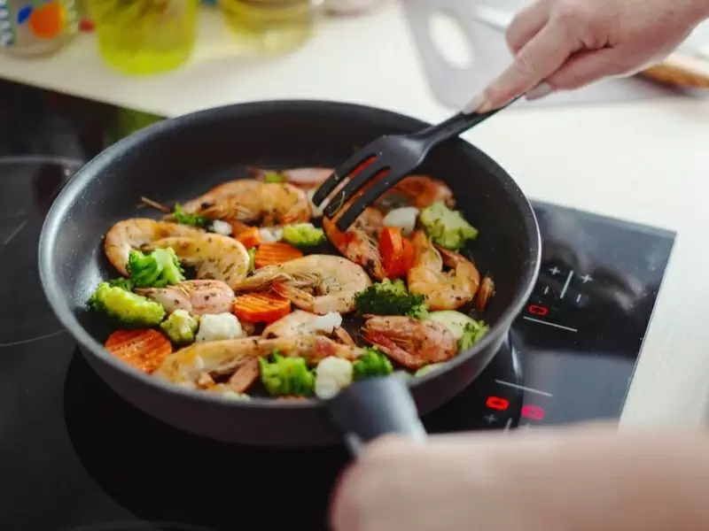 Ученые разработали безопасную альтернативу тефлону: новое покрытие без вредных веществ