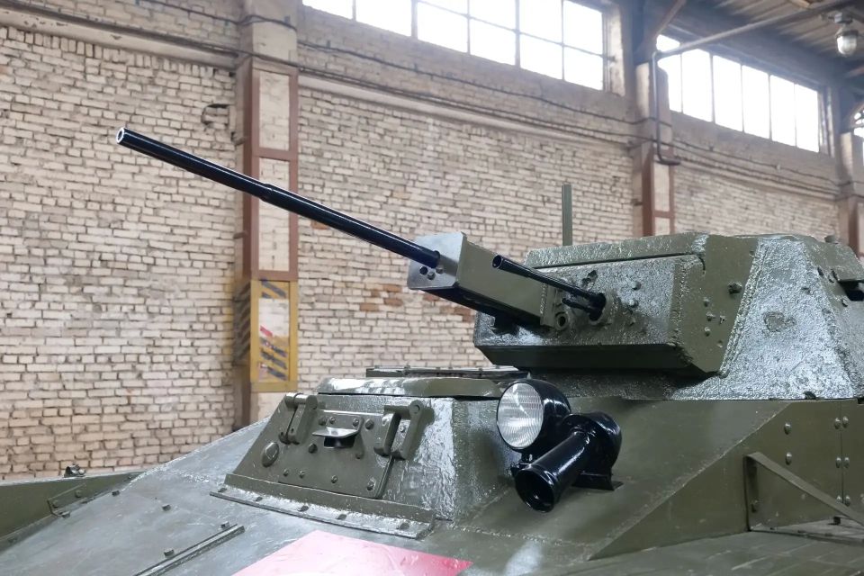 Ласточки Победы: в Кемерове подготовили технику для парада Ласточки Победы: в Кемерове подготовили технику для парада