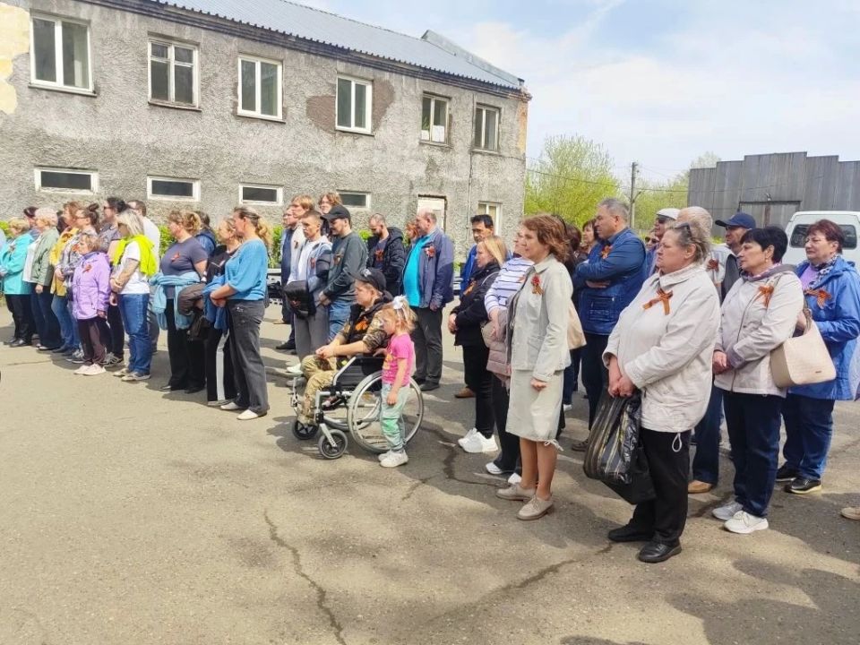 Работники городского электрического транспорта Новокузнецка возложили цветы в память о трамвайщиках, погибших в годы Великой Отечественной войны Работники городского электрического транспорта Новокузнецка возложили цветы в память о трамвайщиках, погибших в годы Великой Отечественной войны