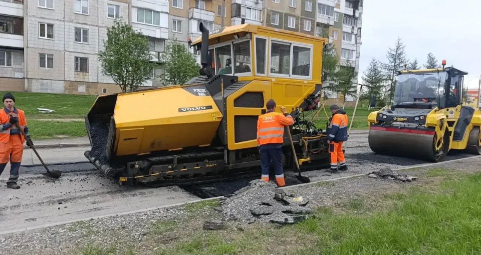 В Кемерове продолжается классический ямочный ремонт дорог В Кемерове продолжается классический ямочный ремонт дорог