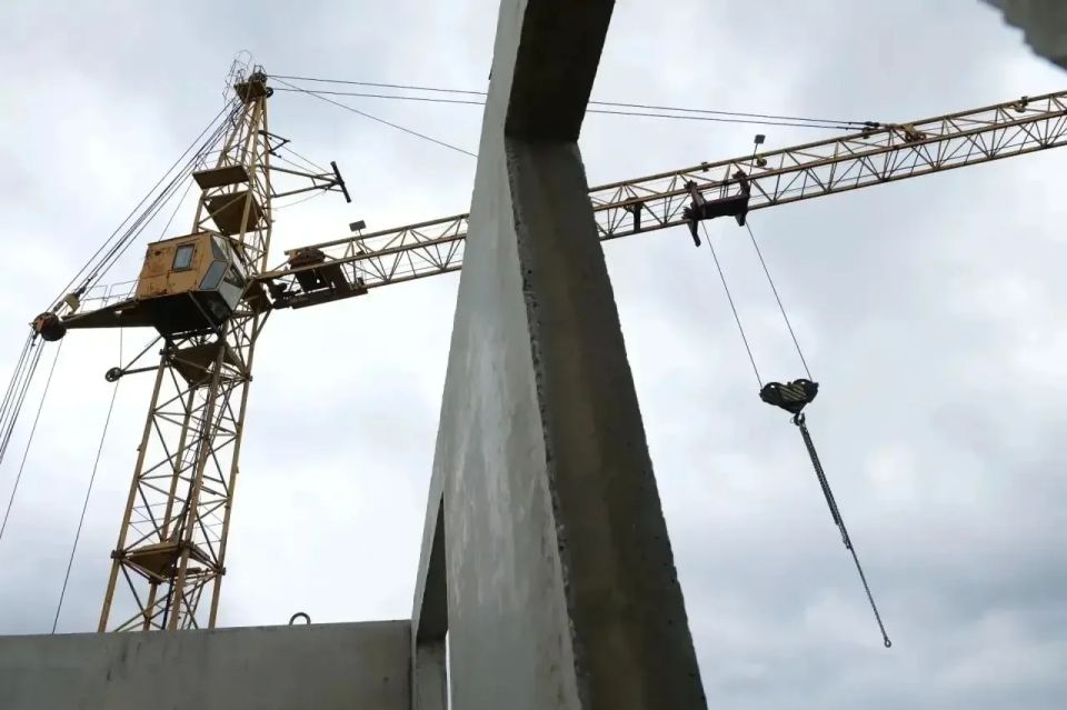 В Кировском районе Кемерова строят самый высокий для этой территории жилой дом В Кировском районе Кемерова строят самый высокий для этой территории жилой дом