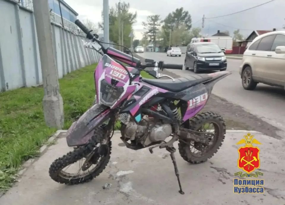 В Кемерове полицейские привлекли к ответственности мужчину, чей 13-летний сын попал в ДТП на питбайке
