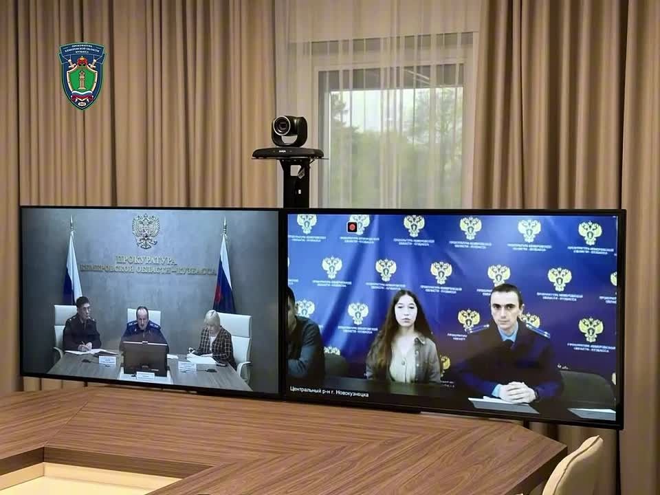 В преддверии Международного дня защиты детей прокурор Кемеровской области-Кузбасса провел тематический прием граждан
