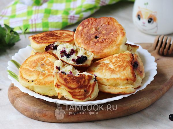 Летние оладьи с ягодами: Брось скуку на завтрак и насладись ароматом!
