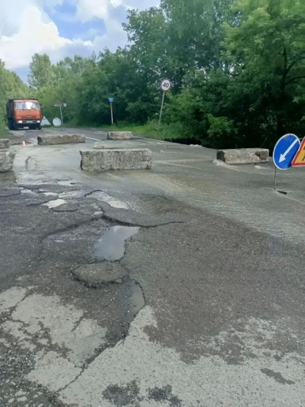 С сегодняшнего дня перекрыта дорога в сторону Карлыка