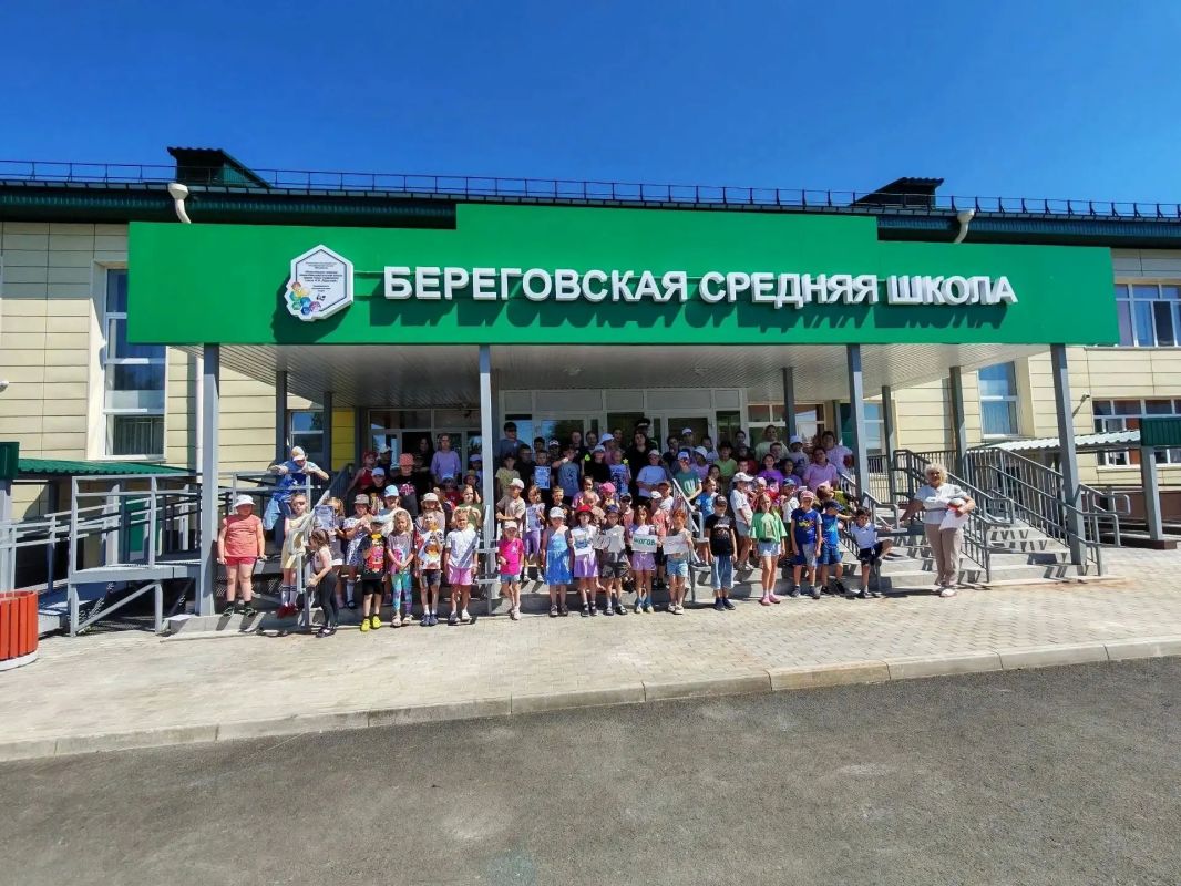 Сотрудники Госавтоинспекции Кемеровского муниципального округа провели для воспитанников пришкольного лагеря квест «90 шагов безопасности» Сотрудники Госавтоинспекции Кемеровского муниципального округа провели для воспитанников пришкольного лагеря квест «90 шагов безопасности»
