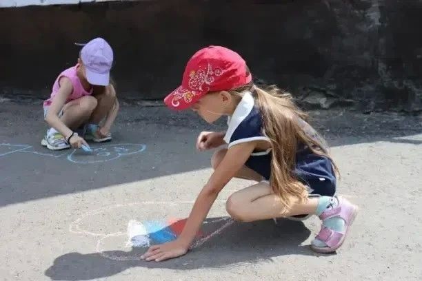 Безопасные каникулы. Областные и муниципальные депутаты продолжают проверять как организован отдых детей в лагерях Кузбасса Безопасные каникулы. Областные и муниципальные депутаты продолжают проверять как организован отдых детей в лагерях Кузбасса