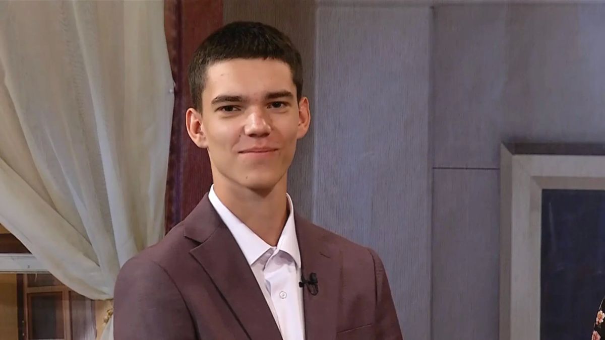 Ученик Школы креативных индустрий Михаил Крисько со своим проектом «Слово родное» стал победителем Международного детского культурного форума и стал гостем программы «Квартира № 50» Ученик Школы креативных индустрий Михаил Крисько со своим проектом «Слово родное» стал победителем Международного детского культурного форума и стал гостем программы «Квартира № 50»
