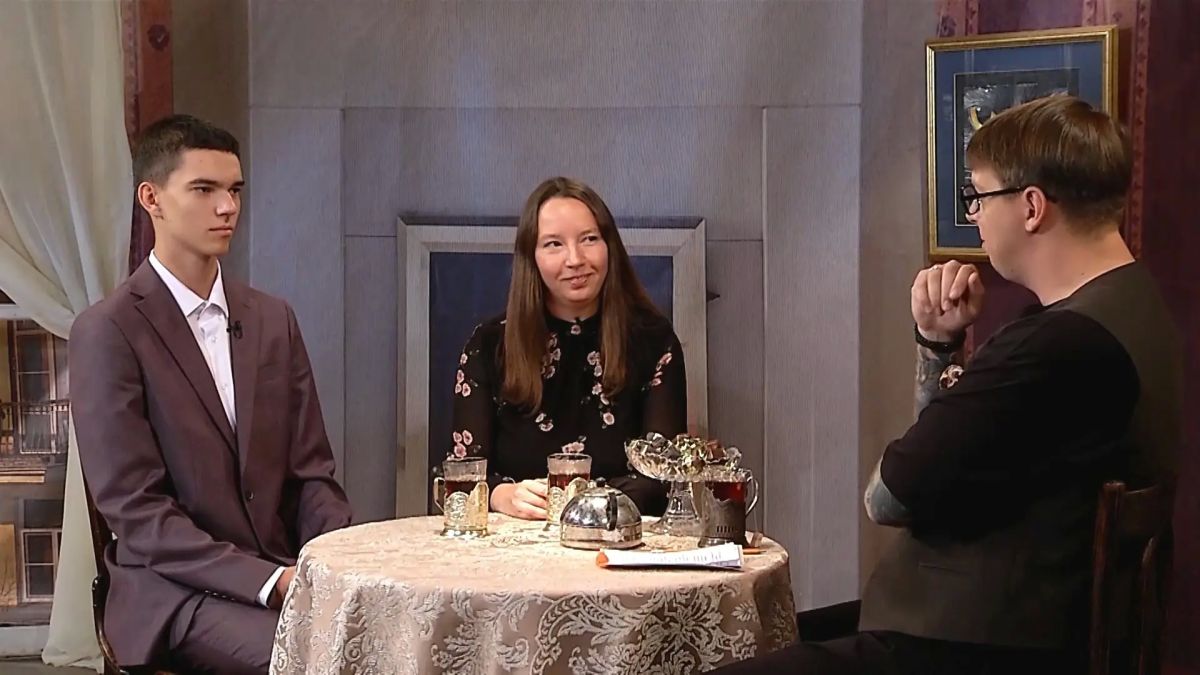 Ученик Школы креативных индустрий Михаил Крисько со своим проектом «Слово родное» стал победителем Международного детского культурного форума и стал гостем программы «Квартира № 50» Ученик Школы креативных индустрий Михаил Крисько со своим проектом «Слово родное» стал победителем Международного детского культурного форума и стал гостем программы «Квартира № 50»