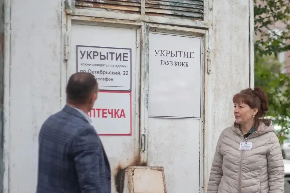 Коллективы медицинских учреждений закрепляют навыки действий при ЧС и умения оказывать первую помощь Коллективы медицинских учреждений закрепляют навыки действий при ЧС и умения оказывать первую помощь