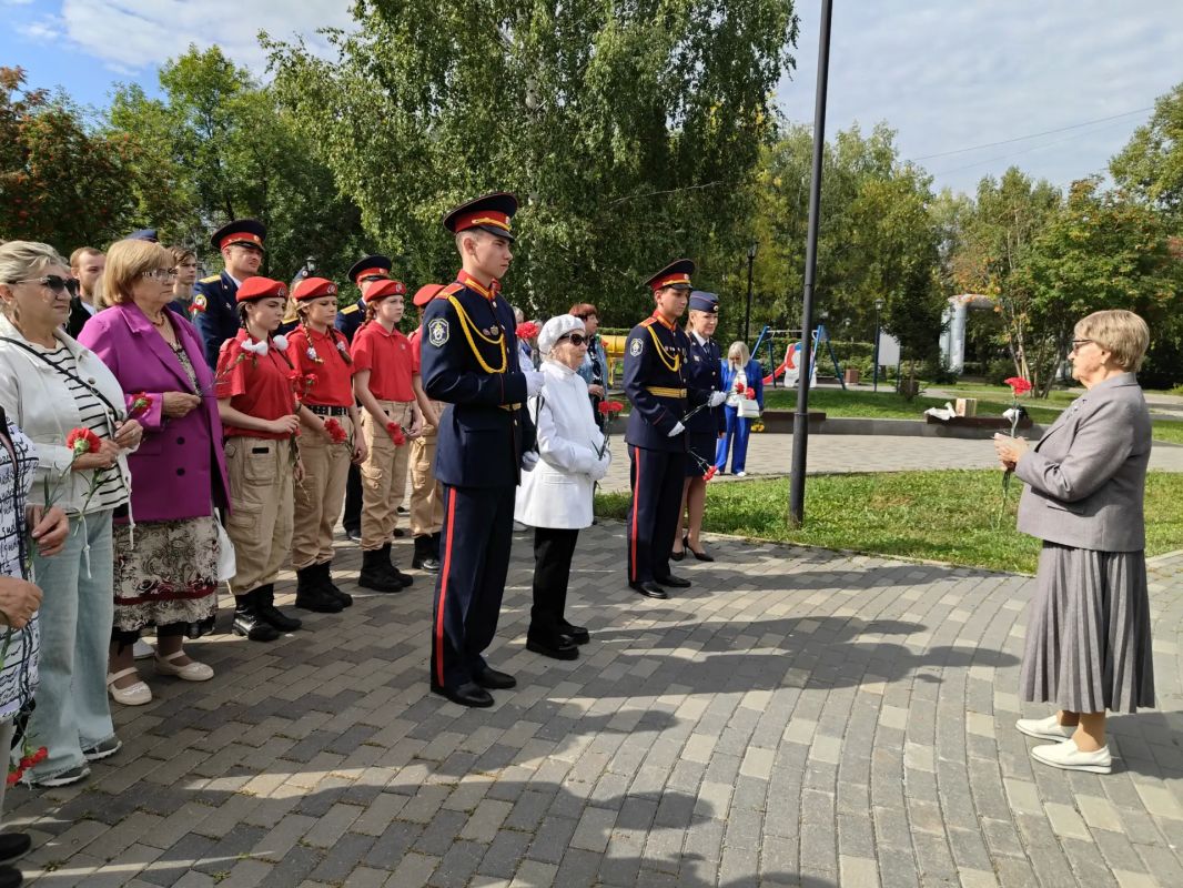 В Кузбассе сотрудники регионального СУ СК России организовали мероприятие, посвященное Дню памяти жертв блокадного Ленинграда В Кузбассе сотрудники регионального СУ СК России организовали мероприятие, посвященное Дню памяти жертв блокадного Ленинграда