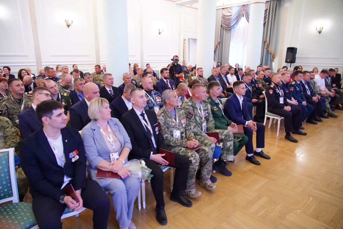 В Кузбассе завершилась программа подготовки кадров для ветеранов СВО В Кузбассе завершилась программа подготовки кадров для ветеранов СВО