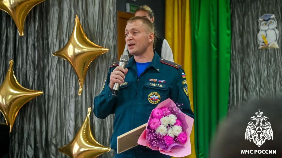 Мужество не зависит от возраста: школьницу из Новокузнецка наградили за помощь в спасении человека Мужество не зависит от возраста: школьницу из Новокузнецка наградили за помощь в спасении человека