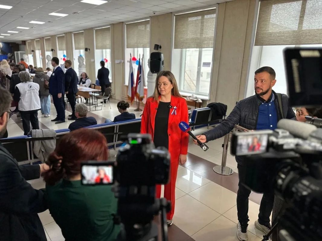 На выборах в Кузбассе впервые с 2021 года работают иностранные наблюдатели На выборах в Кузбассе впервые с 2021 года работают иностранные наблюдатели