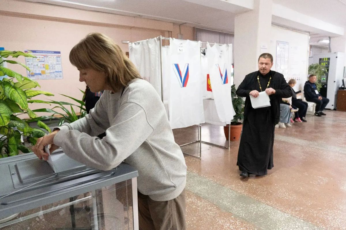 Православный священник и многодетный отец Андрей Лисицын принял участие в голосовании Православный священник и многодетный отец Андрей Лисицын принял участие в голосовании