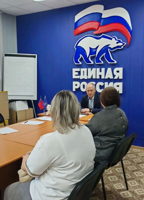Областные депутаты продолжают работу с обращениями граждан, проводят встречи с представителями волонтерских и общественных организаций, а также оказывают помощь нашим землякам, выполняющим задачи в зоне проведения... Областные депутаты продолжают работу с обращениями граждан, проводят встречи с представителями волонтерских и общественных организаций, а также оказывают помощь нашим землякам, выполняющим задачи в зоне проведения...