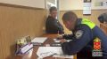 В Междуреченске полицейские привлекли к ответственности водителей и пассажиров автомобиля, грубо нарушивших ПДД