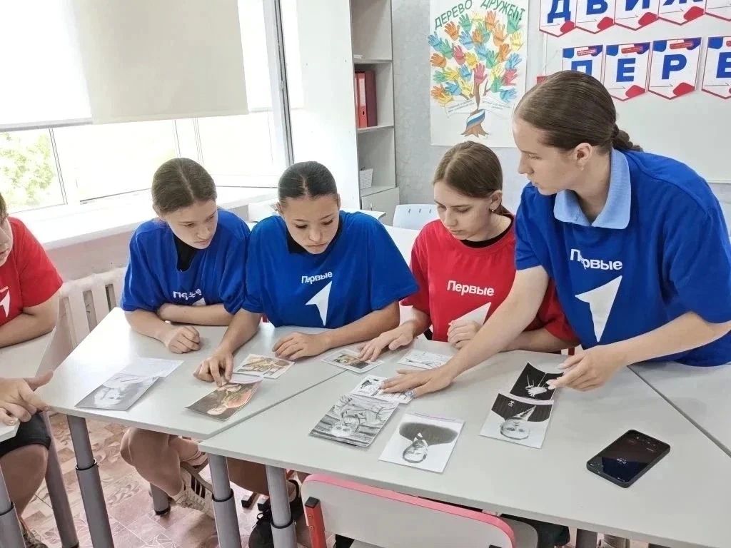 Илья Середюк: Наши дети привлекли из федерального бюджета почти 14 млн рублей на развитие своих школ Илья Середюк: Наши дети привлекли из федерального бюджета почти 14 млн рублей на развитие своих школ