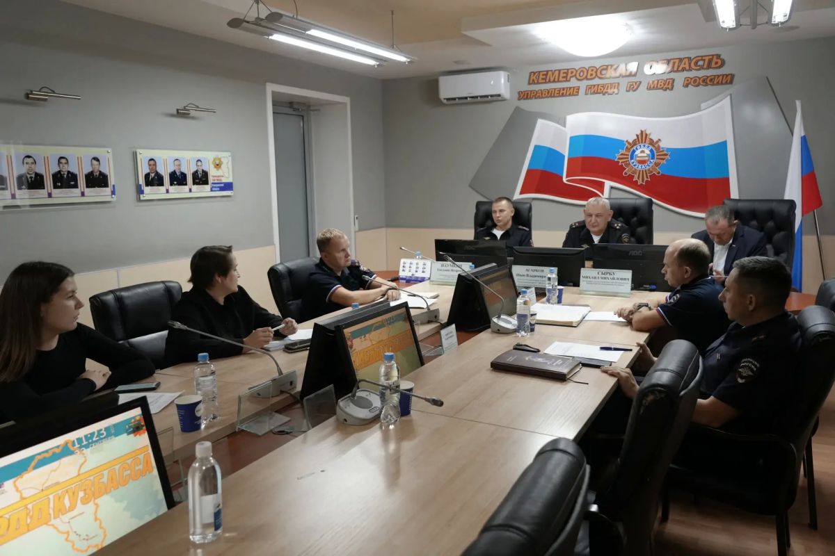 В Госавтоинспекции Кузбасса рассказали о безопасности детей на дорогах В Госавтоинспекции Кузбасса рассказали о безопасности детей на дорогах