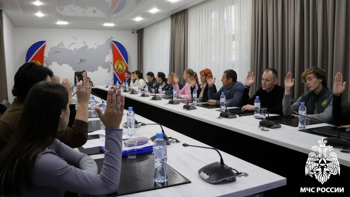 В Кузбассе обсудили совместную работу ВДПО и Главного управления МЧС России В Кузбассе обсудили совместную работу ВДПО и Главного управления МЧС России