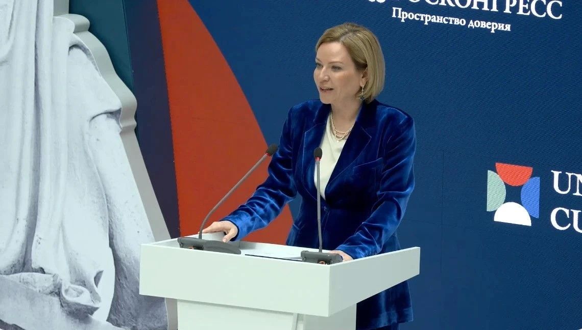 В эти минуты в Главном штабе Государственного Эрмитажа проходит ключевая сессия XII СанктПетербургского международного форума объединённых культур под председательством Заместителя Председателя Правительства Российской... В эти минуты в Главном штабе Государственного Эрмитажа проходит ключевая сессия XII СанктПетербургского международного форума объединённых культур под председательством Заместителя Председателя Правительства Российской...
