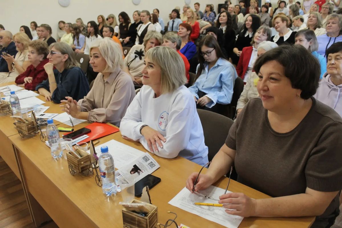 В Кузбассе прошёл конкурс «А ну-ка, воспитатели!» В Кузбассе прошёл конкурс «А ну-ка, воспитатели!»