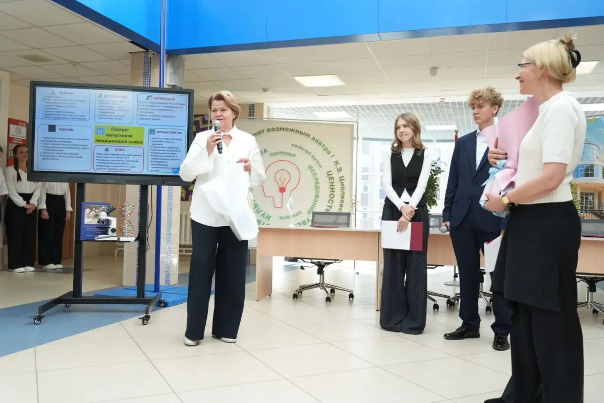 Медицинский класс открылся в кемеровской школе №14 Медицинский класс открылся в кемеровской школе №14