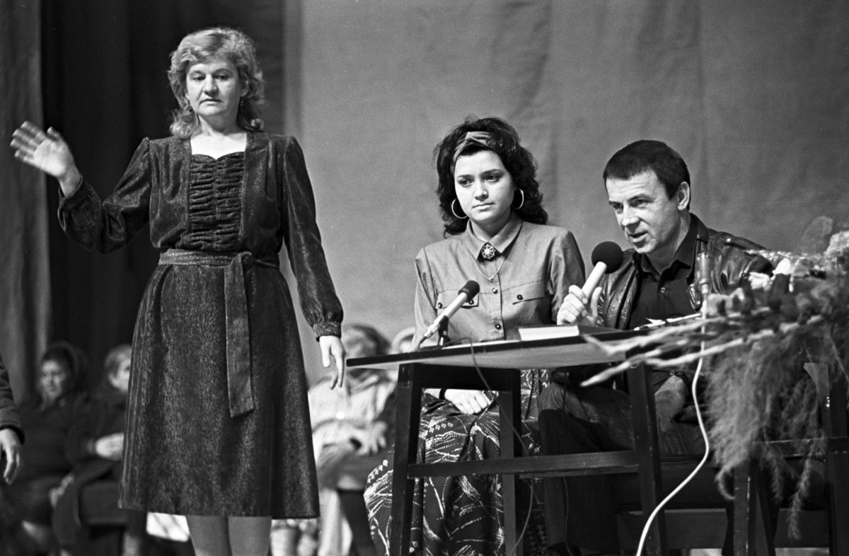 Уникальные фотографии врача-психотерапевта Анатолия Кашпировского во время его приезда в Кузбасс Уникальные фотографии врача-психотерапевта Анатолия Кашпировского во время его приезда в Кузбасс