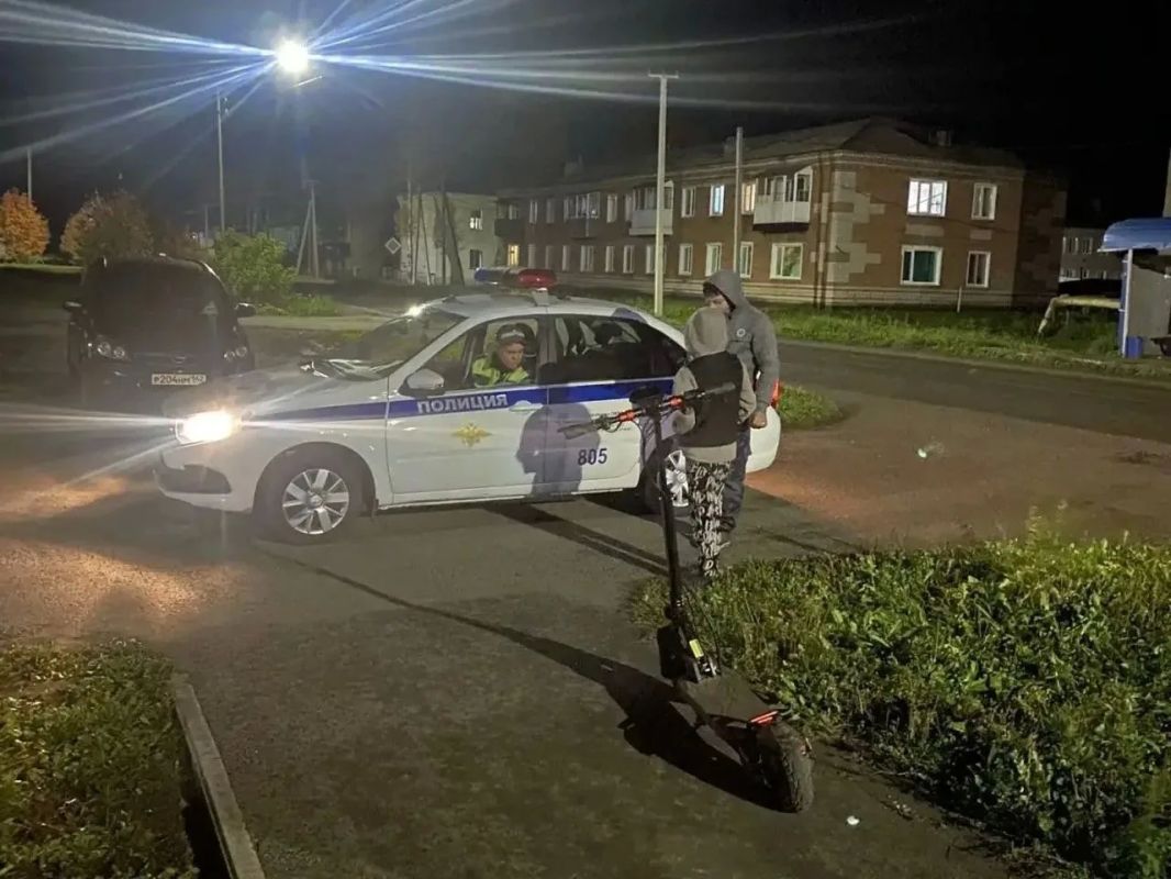 В Тяжинском муниципальном округе сотрудники Госавтоинспекции пресекли факт управления электросамокатом несовершеннолетним