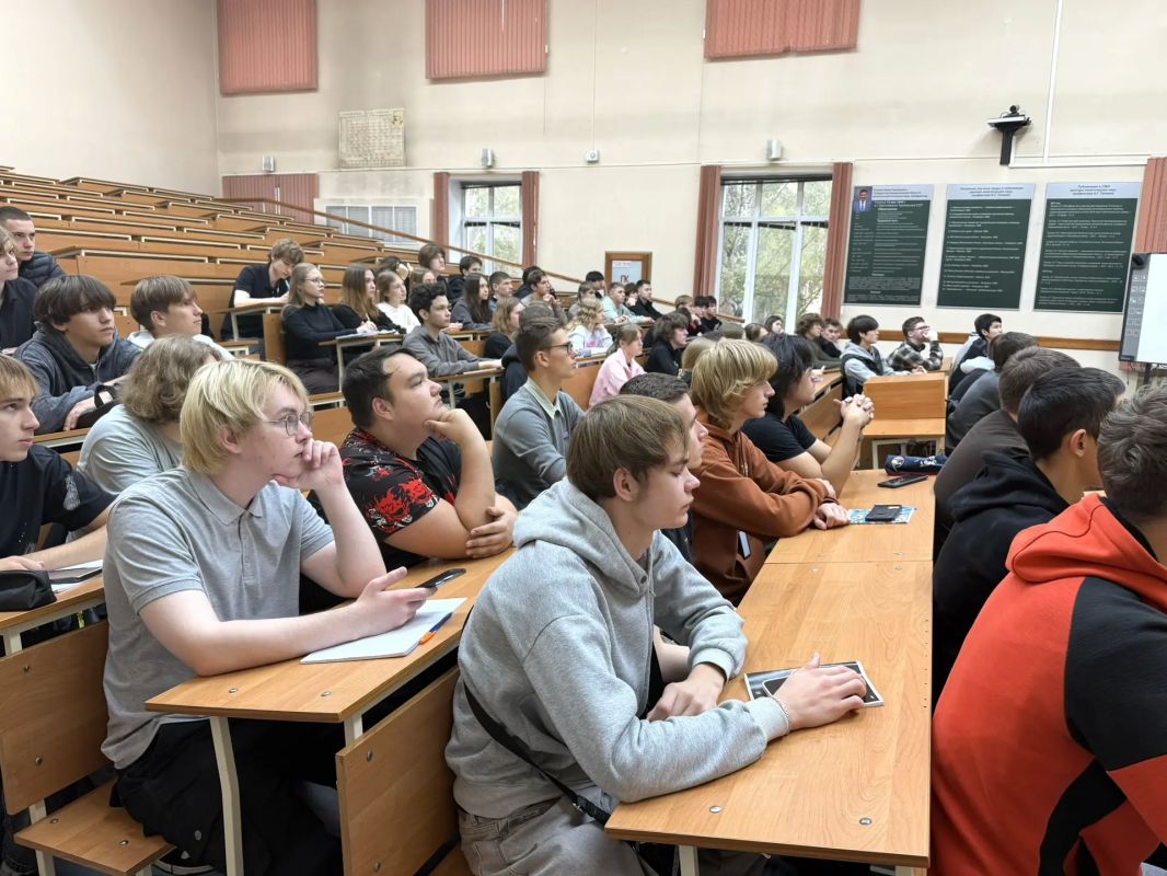 Прокуратура Кузбасса провела просветительское мероприятие, направленное на профилактику вовлечения молодежи в противоправную деятельность Прокуратура Кузбасса провела просветительское мероприятие, направленное на профилактику вовлечения молодежи в противоправную деятельность