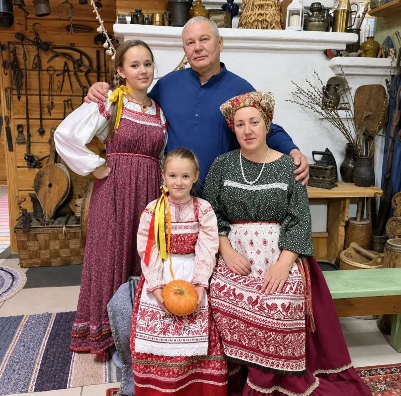 Семья Михайловых из Кузбасса стала победителем всероссийского конкурса «Семья года — 2026», сообщил губернатор Илья Середюк