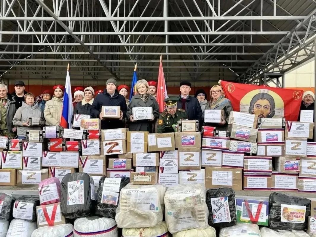 Областные и муниципальные депутаты проводят встречи с представителями волонтерских и общественных организаций, продолжают оказывать помощь нашим землякам, выполняющим задачи в зоне проведения специальной военной операции и... Областные и муниципальные депутаты проводят встречи с представителями волонтерских и общественных организаций, продолжают оказывать помощь нашим землякам, выполняющим задачи в зоне проведения специальной военной операции и...