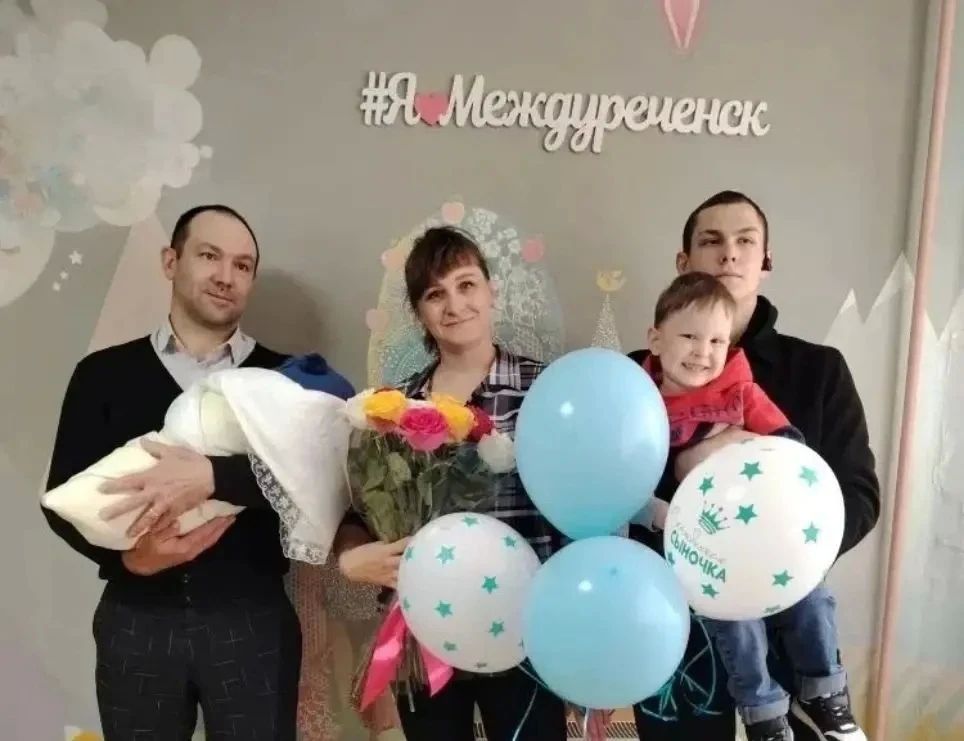 Илья Середюк: 331 многодетная семья в Кузбассе быстрее рассчитается за ипотеку благодаря новой региональной выплате Илья Середюк: 331 многодетная семья в Кузбассе быстрее рассчитается за ипотеку благодаря новой региональной выплате