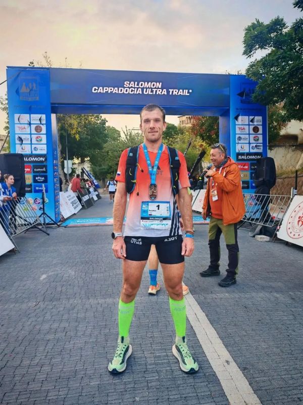 Кемеровчанин Василий Корыткин выиграл в Турции сверхмарафон Cappadocia Ultra Trail 2026