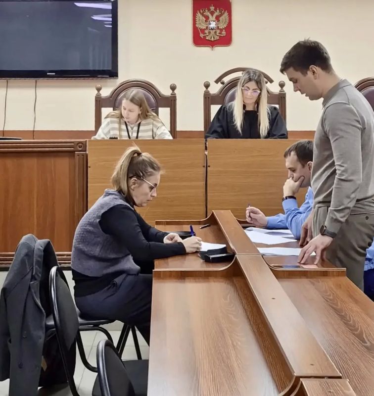 Суд в Кемерове отправил в СИЗО двух жителей Топки (Кузбасс), обвиняемых в совершении диверсии, сообщает объединенная пресс-служба судов региона