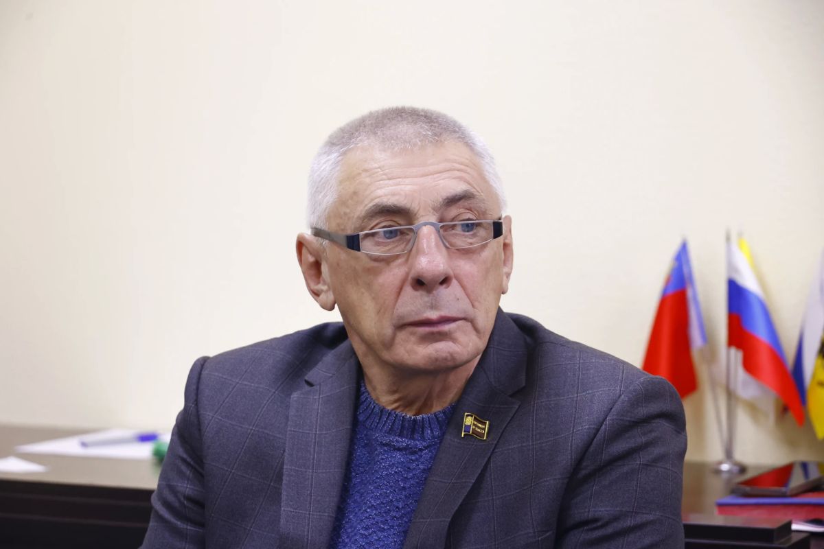 Выездное заседание комитета по государственному устройству, региональной политике и местному самоуправлению Парламента Кузбасса прошло в здании участков мировых судей Центрального района Кемерова Выездное заседание комитета по государственному устройству, региональной политике и местному самоуправлению Парламента Кузбасса прошло в здании участков мировых судей Центрального района Кемерова