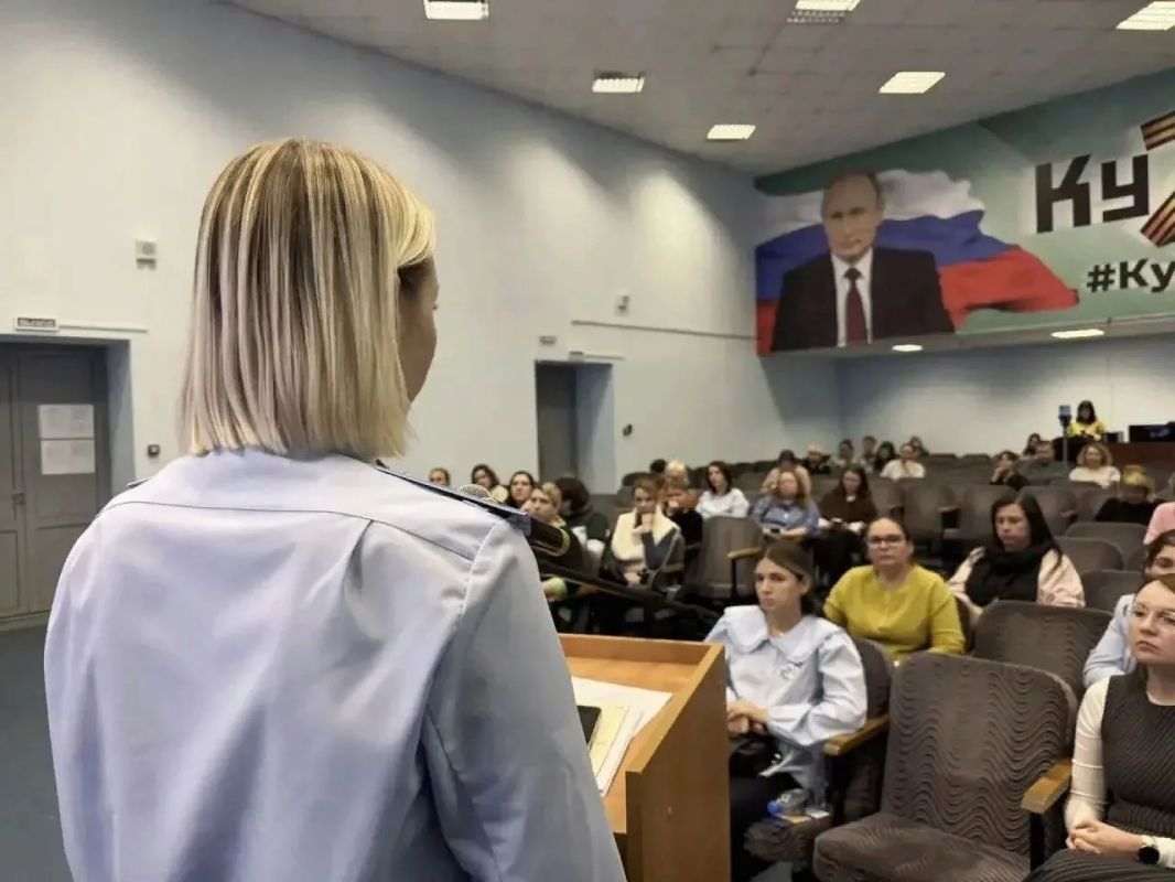 В Кемерове прошло общегородское родительское собрание с участием сотрудников Госавтоинспекции