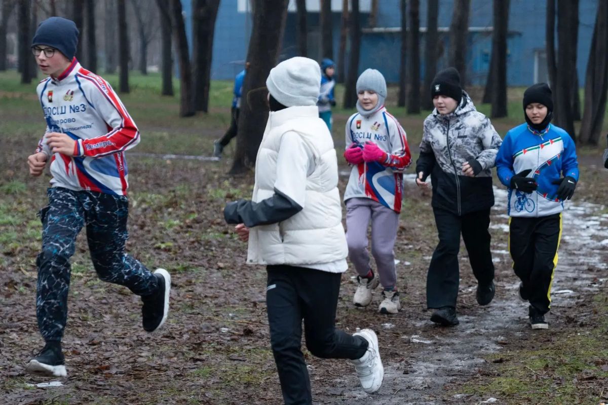 Кемеровские велогонщики переходят к зимним тренировкам Кемеровские велогонщики переходят к зимним тренировкам