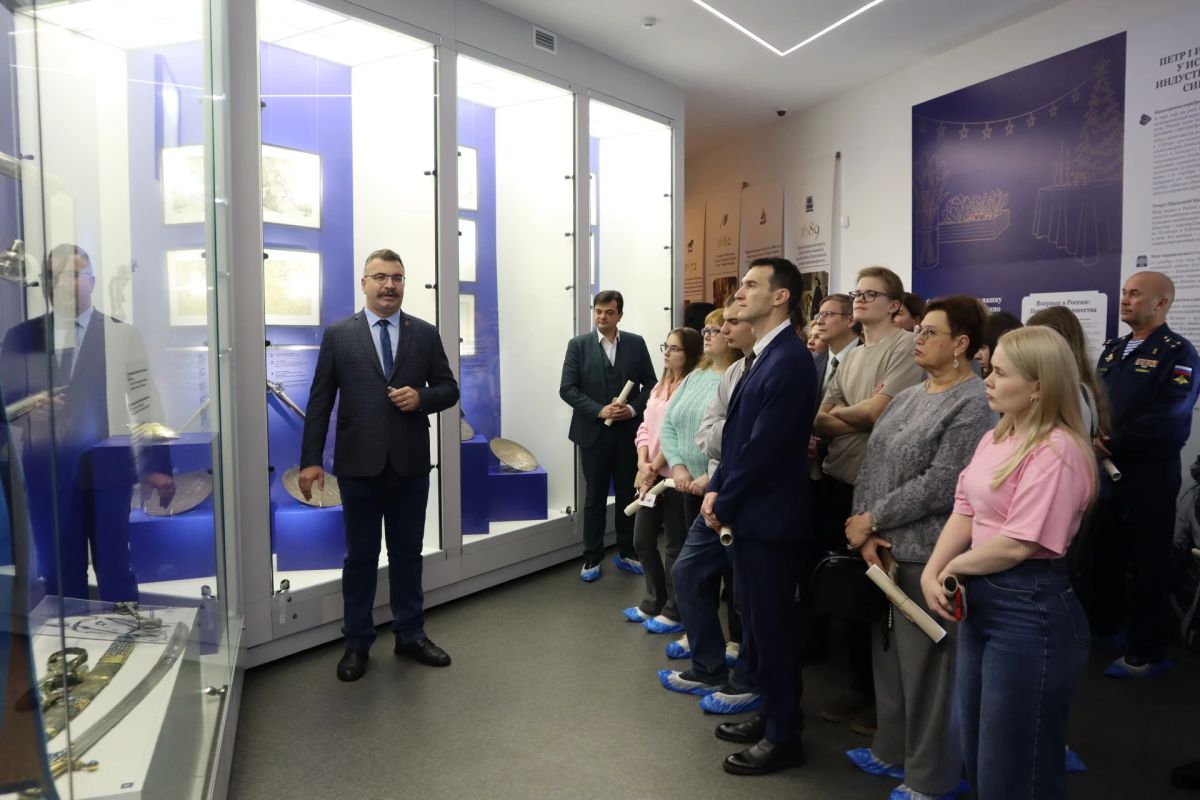 Выставка «Пётр Великий и Русская армия» открылась в Кузбасском краеведческом музее! Выставка «Пётр Великий и Русская армия» открылась в Кузбасском краеведческом музее!