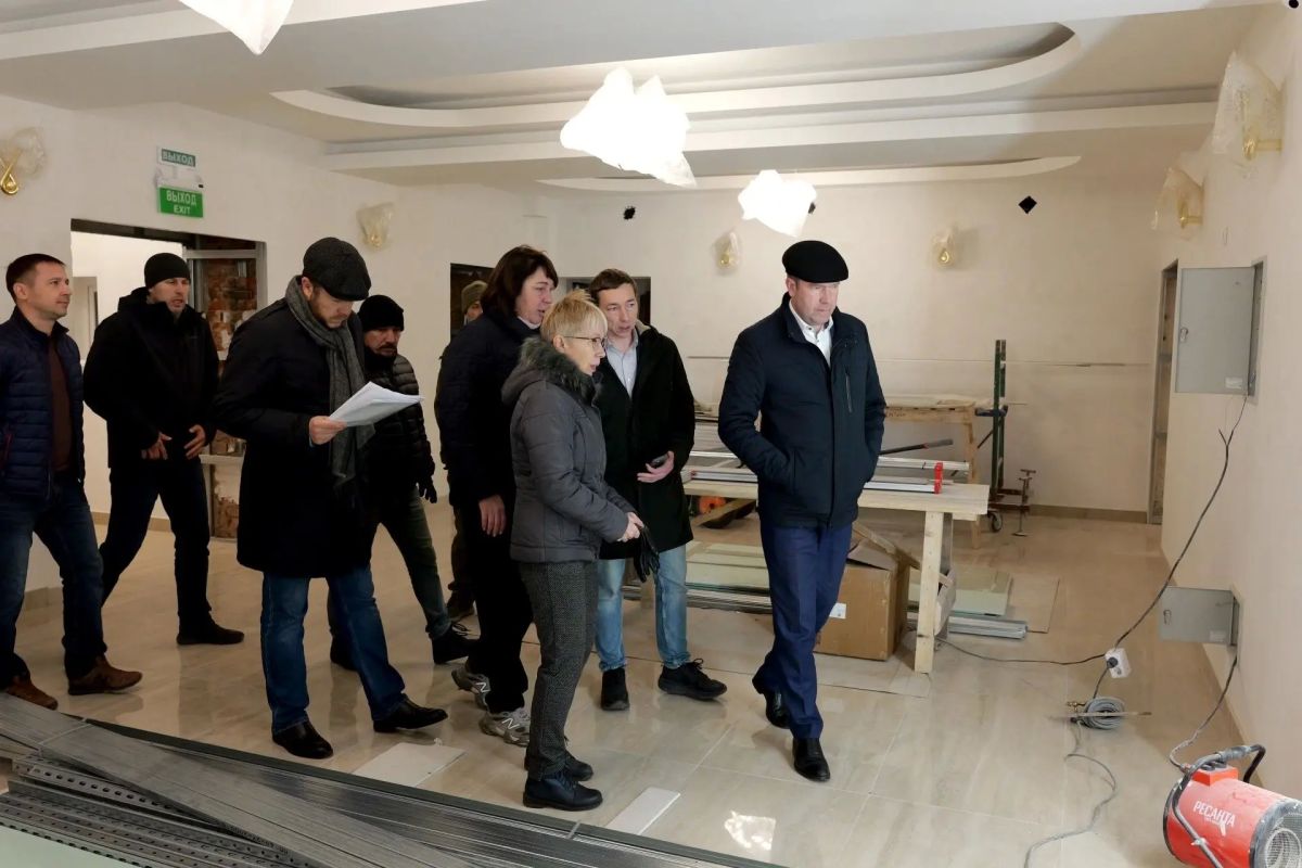 Дмитрий Анисимов: Завершаем ремонт Кемеровского театра для детей и молодёжи Дмитрий Анисимов: Завершаем ремонт Кемеровского театра для детей и молодёжи