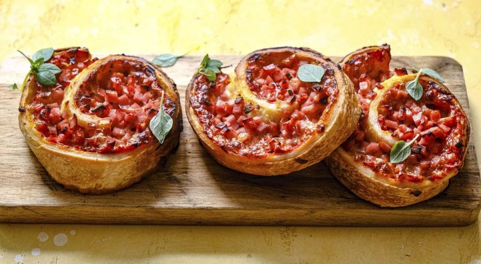 Пицца-рулет Болоньезе: Идеальное Блюдо для Вечеринок и Угощений