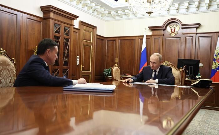 Путин поручил Воробьёву следить за поддержкой участников СВО и их семей