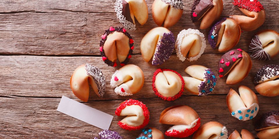 Рождественское печенье с пожеланиями: простая традиция в уютном доме