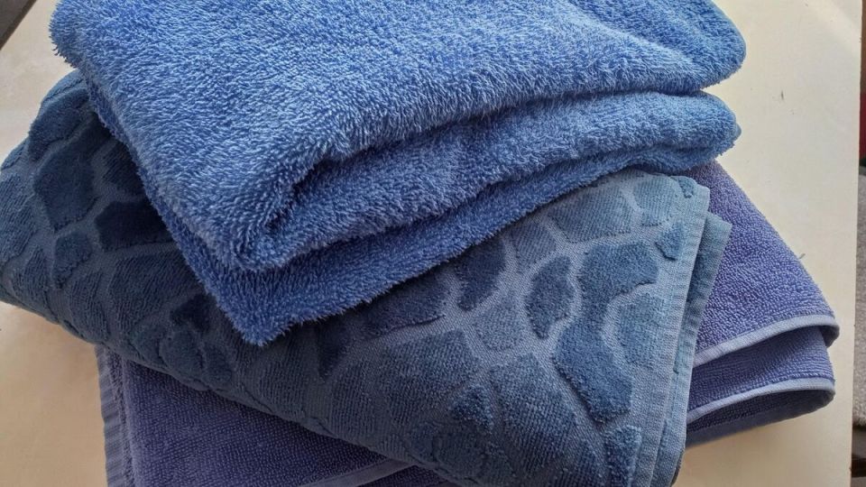 Как вернуть мягкость и впитывающие свойства махровым полотенцам