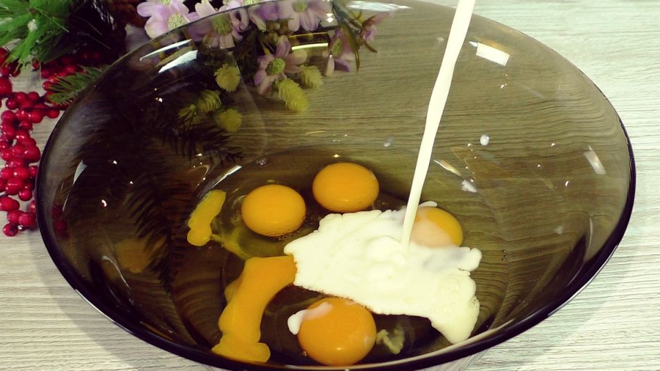 Лепёшки с любой начинкой: быстрый и вкусный завтрак на сковороде